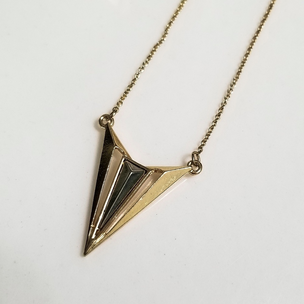 Forever 21 Triangle Pendant Necklace, Gold/Silver!
